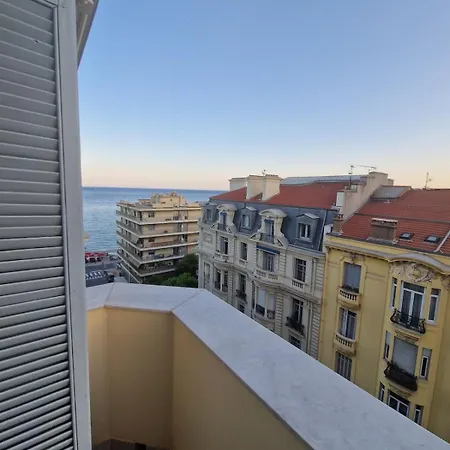 Floor Astoria Vista Mare *