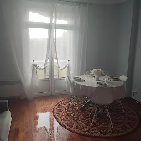 Floor Astoria Vista Mare * مينتون
